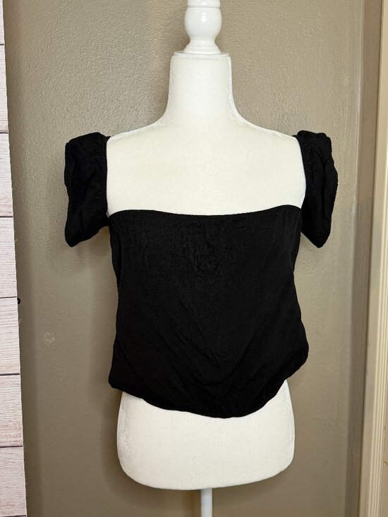 Brandy Melville Tops - Brandy Melville black crepe top with off the shoulder ruffle cap sleeves OS